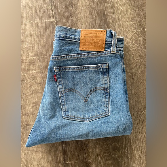 Levi’s Wedgie ankle - Picture 2 of 3